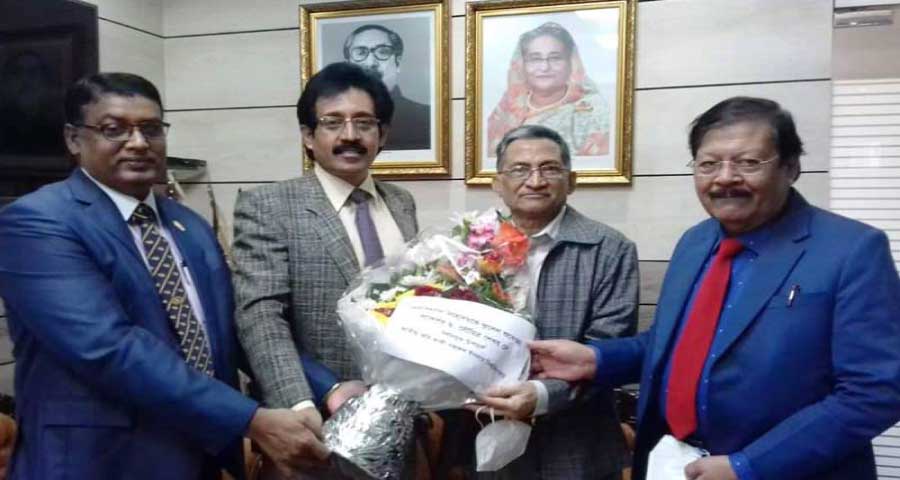 ইউজিসি চেয়ারম্যানের সঙ্গে নজরুল বিশ্ববিদ্যালয় উপাচার্যের সাক্ষাৎ