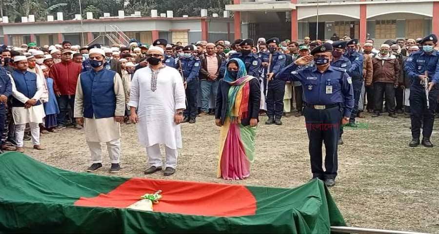 চাচার জানাজায় অংশ নিতে জামালপুরে ডা. মুরাদ