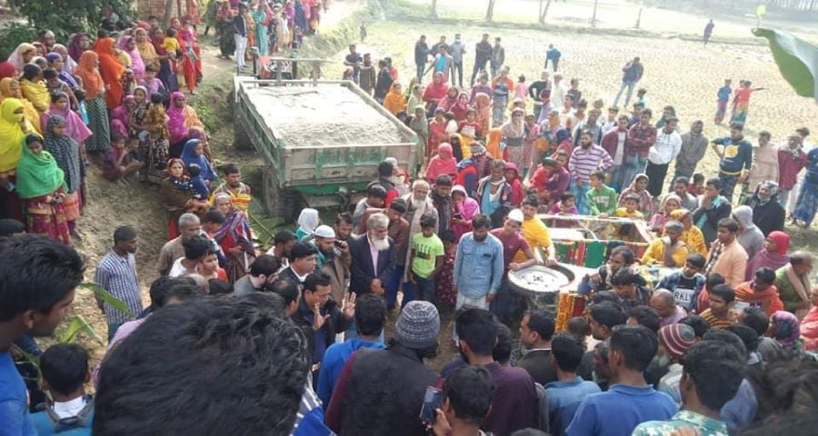 গফরগাঁওয়ে লড়িচাপায় দুই নারীর মৃত্যু