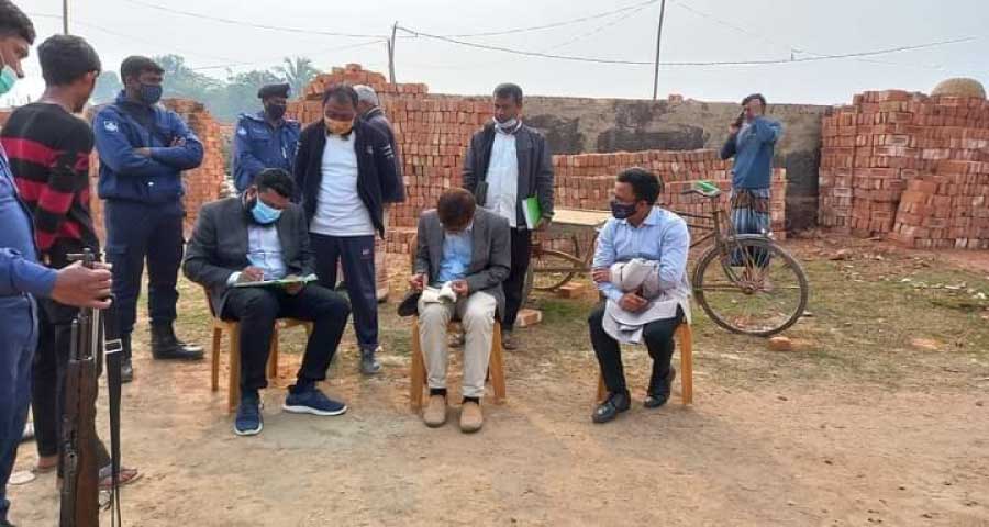 ময়মনসিংহে পাঁচ ইটভাটাকে ১৮ লাখ টাকা জরিমানা