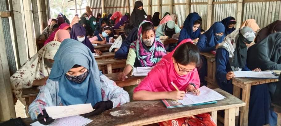 ফুলবাড়িয়ায় সিরাত প্রতিযোগিতা