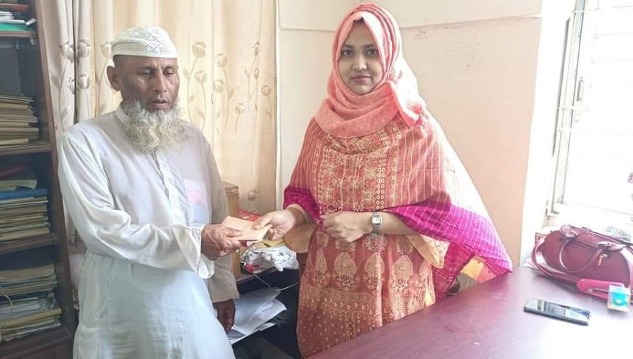 চিকিৎসকের প্রেসক্রিপশনে অন্য ওষুধ লিখে বিক্রি, জরিমানা গুনলো ফার্মেসি