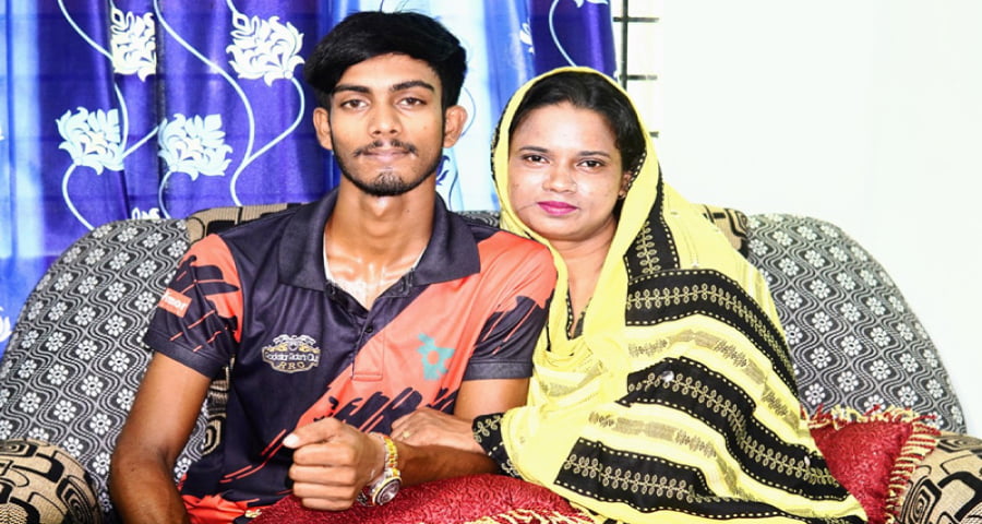 শিক্ষিকার লাশ উদ্ধার, নেপথ্যে টাকা-পয়সা নিয়ে ঝগড়া?