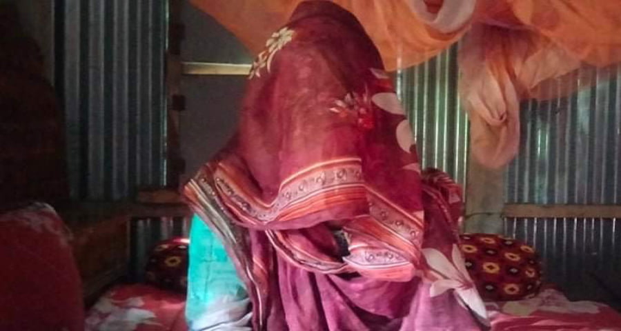 স্টেশনে ফেলে উধাও, প্রেমিকের বাড়ি গিয়েই বিয়ে করল কিশোরী