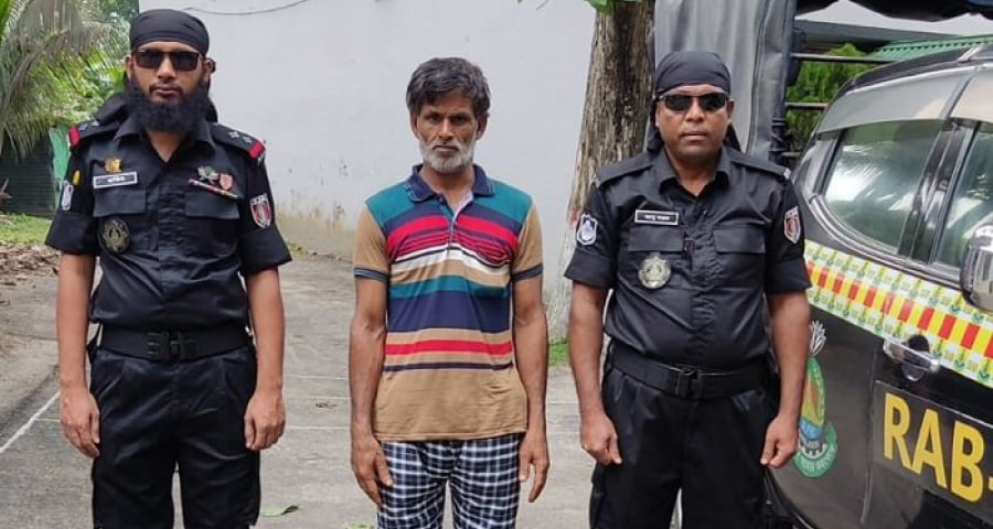 ২৭ বছর ছদ্মবেশে পালিয়ে থেকেও শেষ রক্ষা হলো না