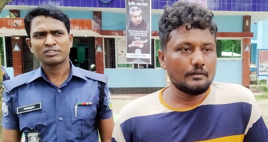 মেয়েকে ধর্ষণের অভিযোগে বাবা গ্রেপ্তার