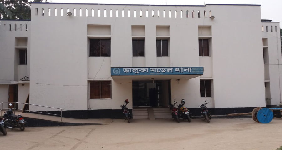 ভালুকায় মাদকব্যবসার সাথে জড়িত থাকার অভিযোগে ১ এসআই ও ২ কনস্টেবল গ্রেফতার