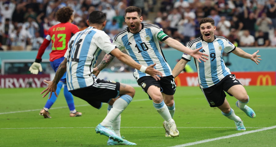 আর্জেন্টিনার শেষ ষোলোতে উঠার সমীকরণ