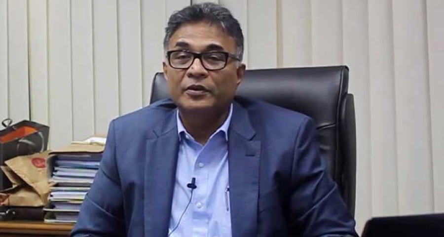 আতঙ্কে ব্যাংক থেকে ৫০ হাজার কোটি টাকা তুলে নিয়েছেন গ্রাহকরা‌