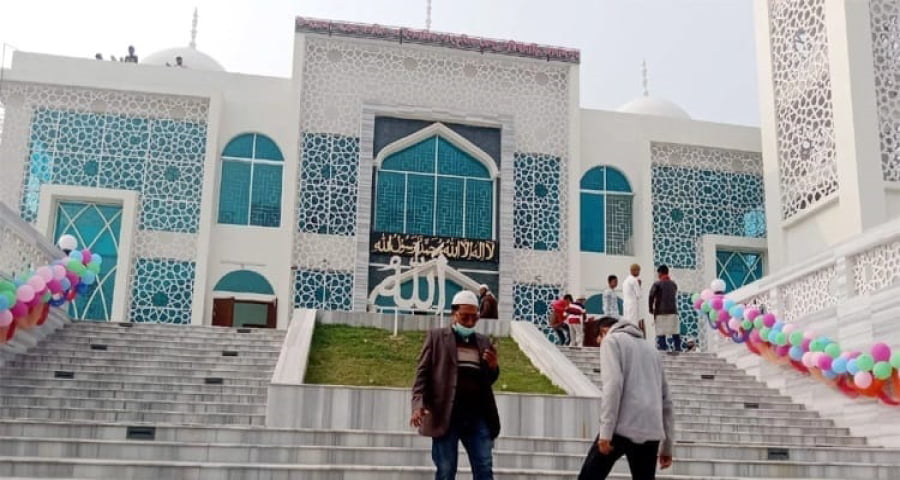 সরিষাবাড়ীতে মডেল মসজিদ উদ্বোধনকালে প্রকৌশলীসহ ৫ জনকে মারধর