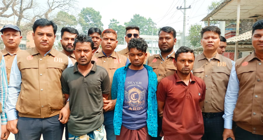 সংঘবদ্ধ ধর্ষণের পর হত্যা করে গাছের সঙ্গে ঝুলিয়ে রাখা হয় স্কুলছাত্রীর লাশ