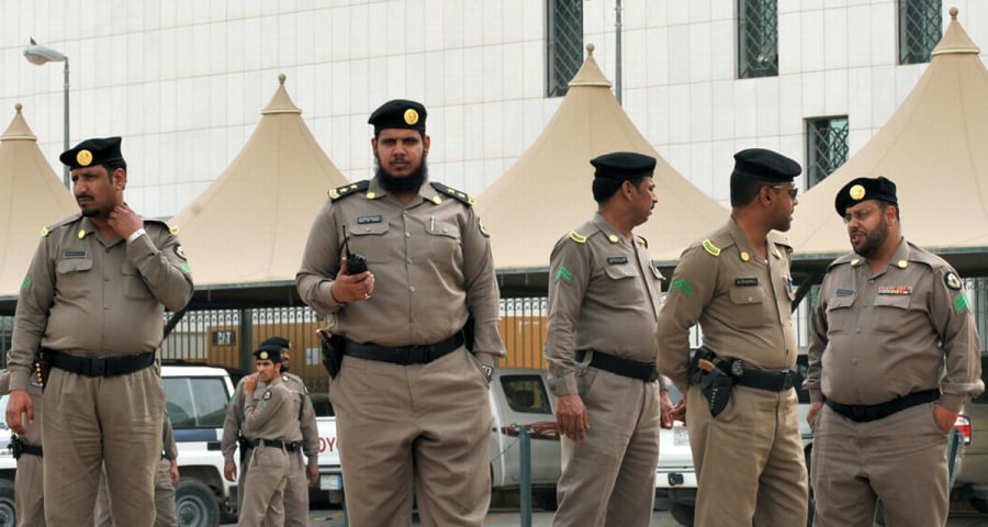 ৯ লাখ রিয়েলসহ সৌদিতে বাংলাদেশের হজ এজেন্সির মালিক বাবা-ছেলে গ্রেফতার