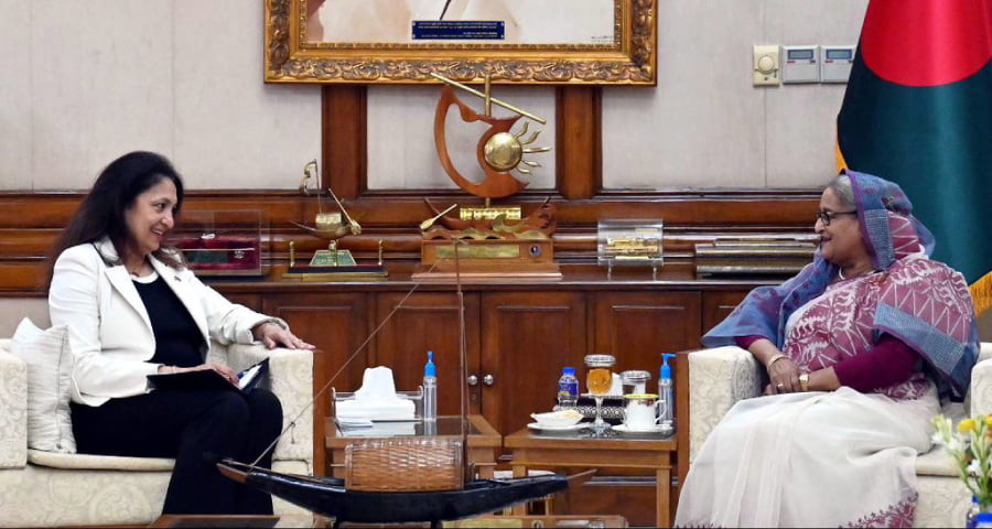 প্রধানমন্ত্রীর সঙ্গে উজরা জেয়ার বৈঠক