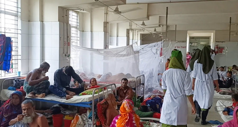 মমেকে বাড়ছে ডেঙ্গু রোগী, এখনো হয়নি আলাদা ওয়ার্ড