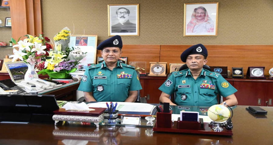 ডিএমপির নবনিযুক্ত কমিশনারের দায়িত্ব গ্রহণ