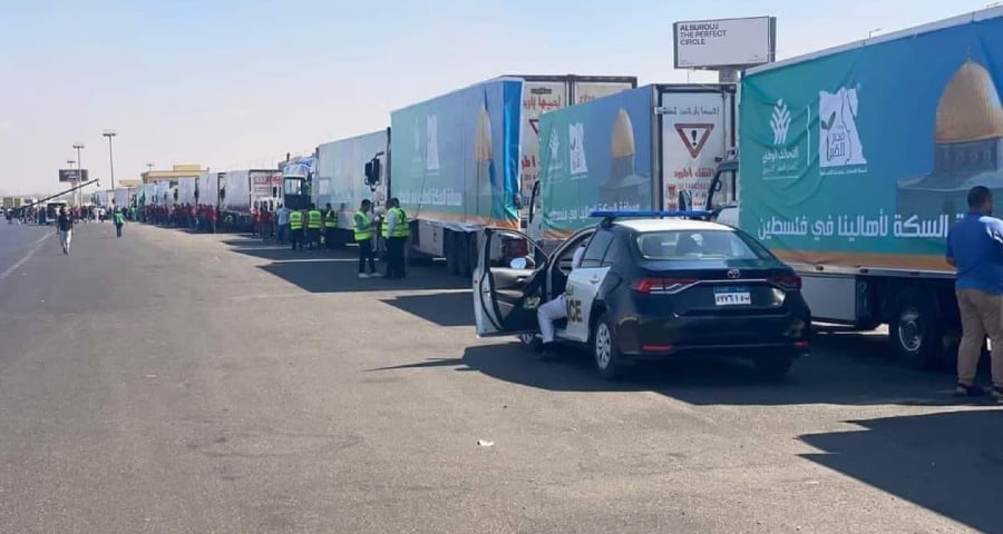 গাজায় মানবিক সহায়তা পৌঁছাতে খুলে দেওয়া হয়েছে মিশর সীমান্ত