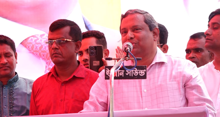 বিএনপি ষড়যন্ত্র ও চক্রান্ত করে শেখ হাসিনাকে ক্ষমতাচ্যুত করতে চায় : মির্জা আজম