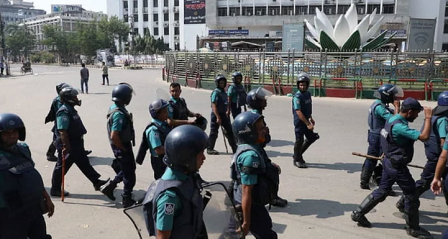 ঢাকায় বিএনপির নেতাকর্মীদের সঙ্গে সংঘর্ষে পুলিশ সদস্য নিহত