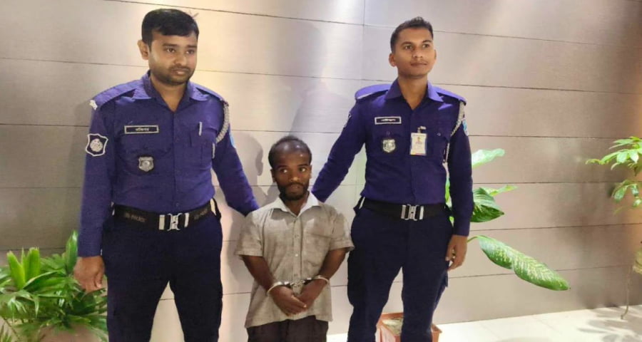 ডিবি পরিচয়ে মামলার ভয় দেখান ৩ ফুটের মফিজ!