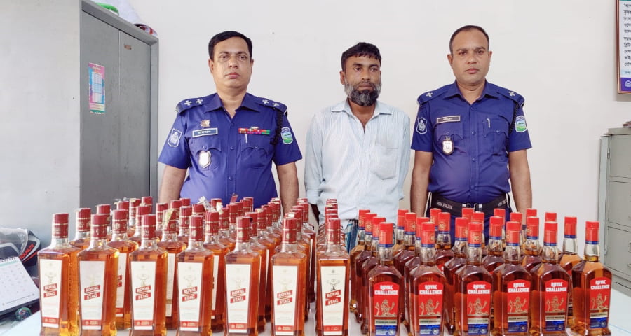 শেরপুরে ৭০ বোতল ভারতীয় মদসহ গ্রেপ্তার ১