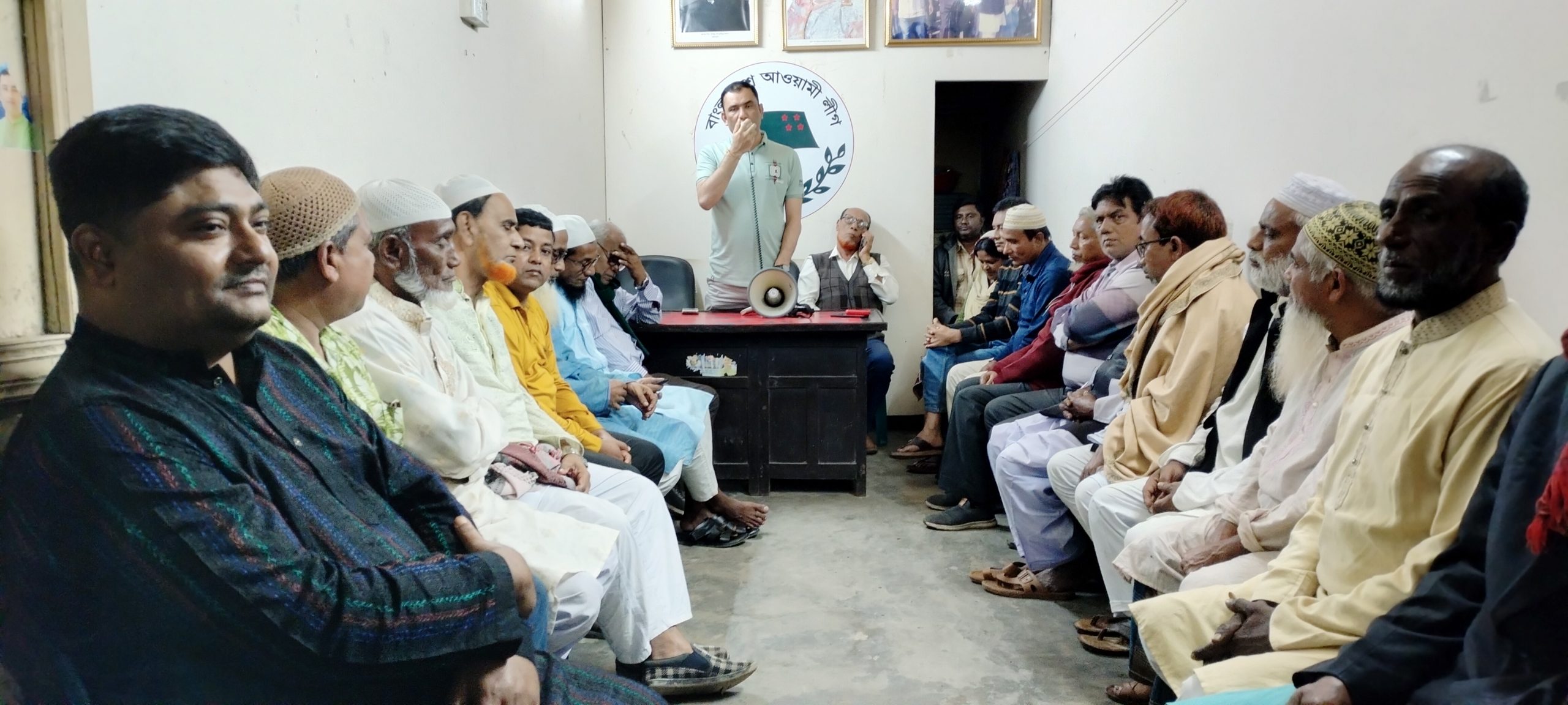 গৌরীপুরে আ.লীগের মনোনয়ন প্রত্যাশী সোমনাথ সাহার মতবিনিময়