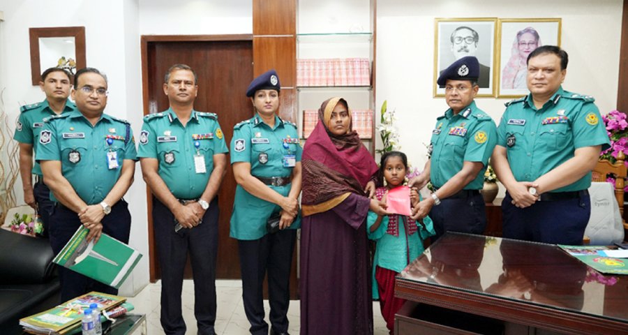 মৃত্যুর ৭২ ঘণ্টার মধ্যেই পেনশন পেল কনস্টেবল আমিরুলের পরিবার