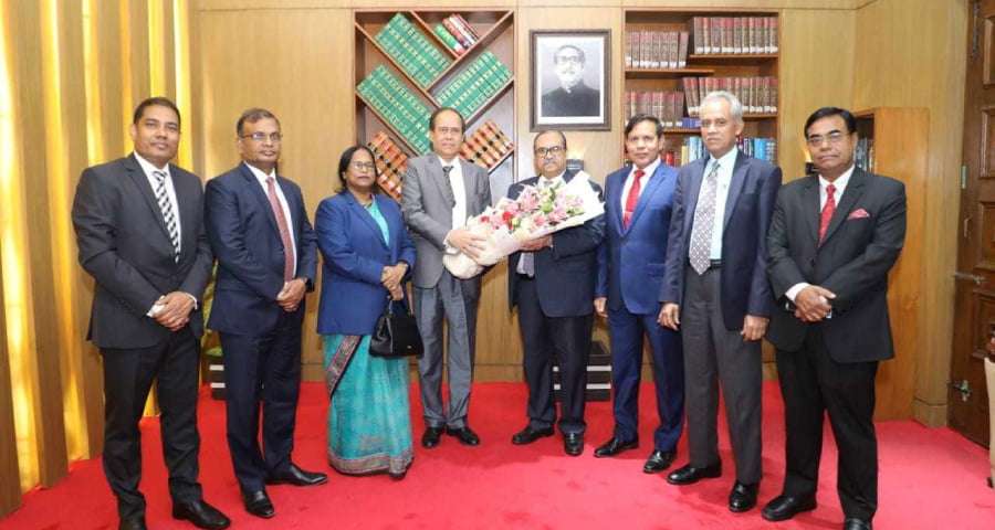 নির্বাচনে ম্যাজিস্ট্রেসি দায়িত্ব পালনে ৩০০ বিচারক চান সিইসি