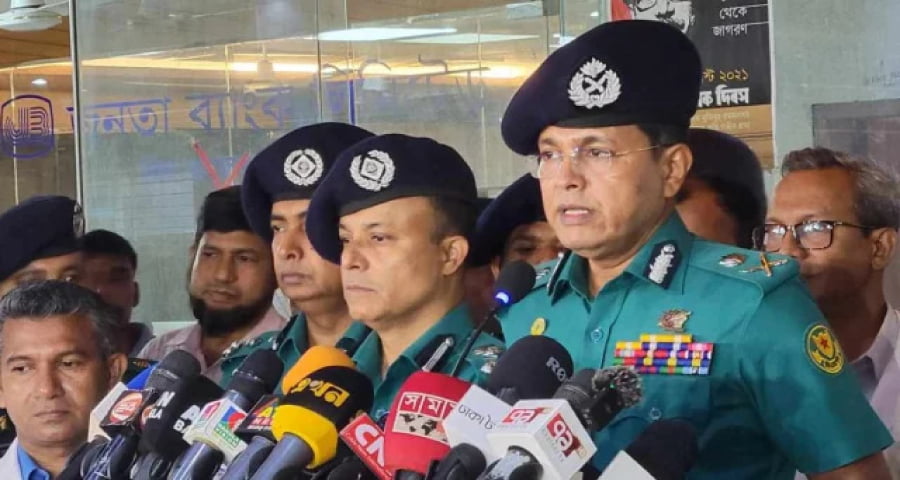 বিএনপির কার্যালয়ে পুলিশ নয়, নিজেরাই তালা মেরেছে: ডিএমপি কমিশনার