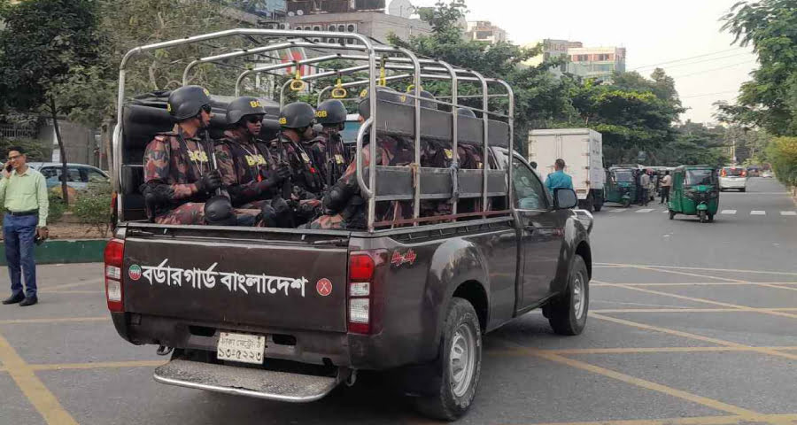 দেশজুড়ে ১১৫১ প্লাটুন বিজিবি মোতায়েন
