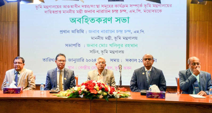 জনগণের টাকায় বেতন হয়, মনে করিয়ে দিলেন ভূমিমন্ত্রী