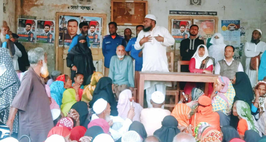 প্রতারক চক্র ঠেকাতে ভাতাভোগীদের নিয়ে সচেতনতা মূলক সভা