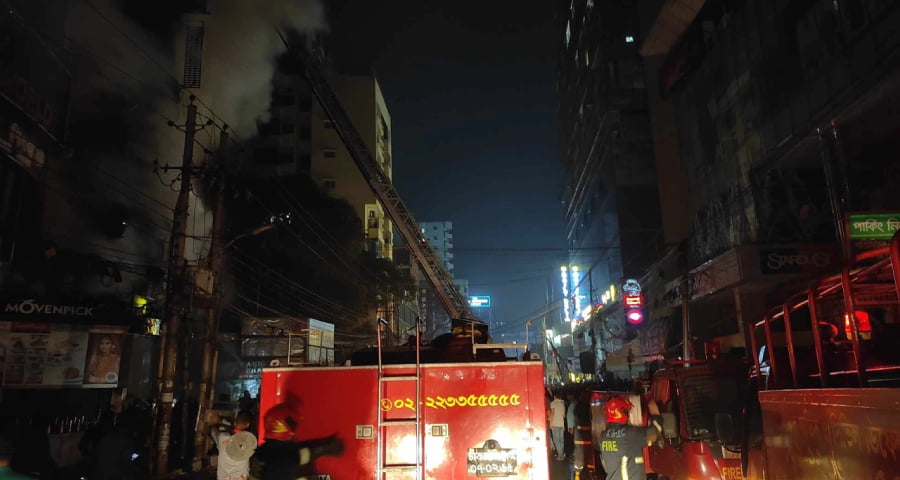 বেইলি রোডের আগুনে মৃত্যু বেড়ে ৪৪