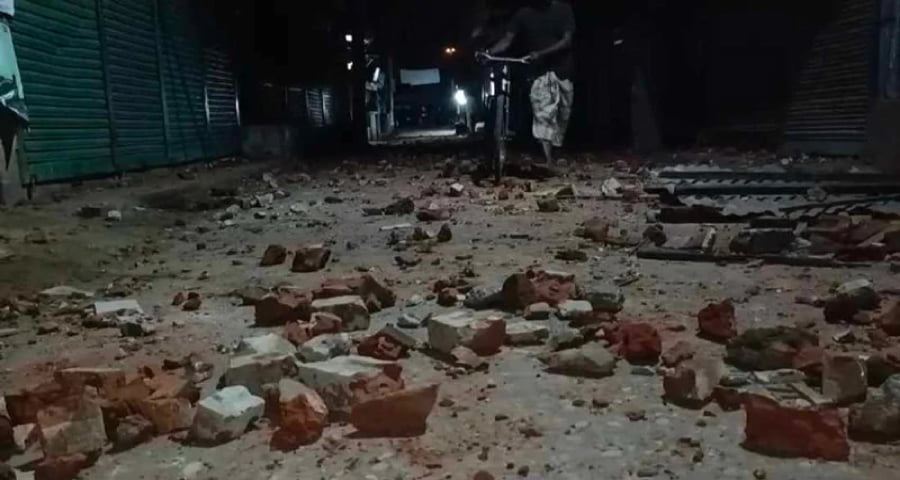 ‘এ মসজিদের কোনো মুসল্লিরই নামাজ হয় না’, বলার পরই তুলকালাম