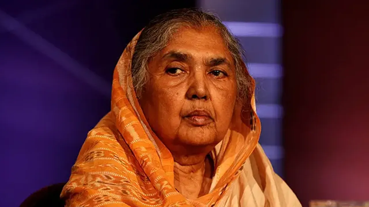 সাবেক কৃষিমন্ত্রী মতিয়া চৌধুরী মারা গেছেন