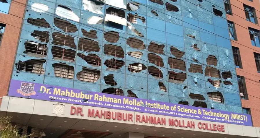 ৩ কলেজের শিক্ষার্থীদের সংঘর্ষে রণক্ষেত্র যাত্রাবাড়ী