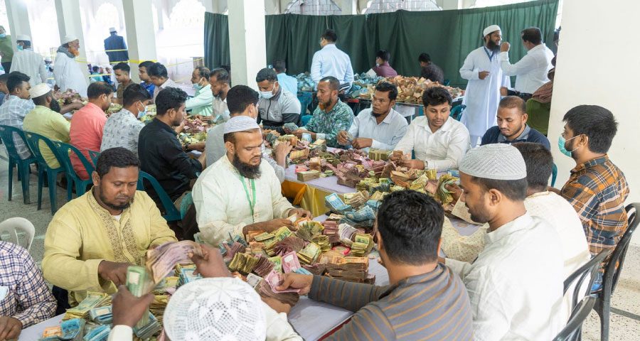 পাগলা মসজিদের দানবাক্সে মিললো রেকর্ড ৮ কোটি ২১ লাখ টাকা