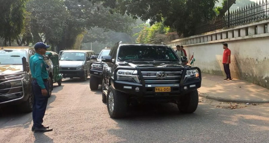 রাষ্ট্রীয় অতিথি ভবন পদ্মায় বাংলাদেশ-ভারত পররাষ্ট্রসচিব পর্যায়ের বৈঠক চলছে