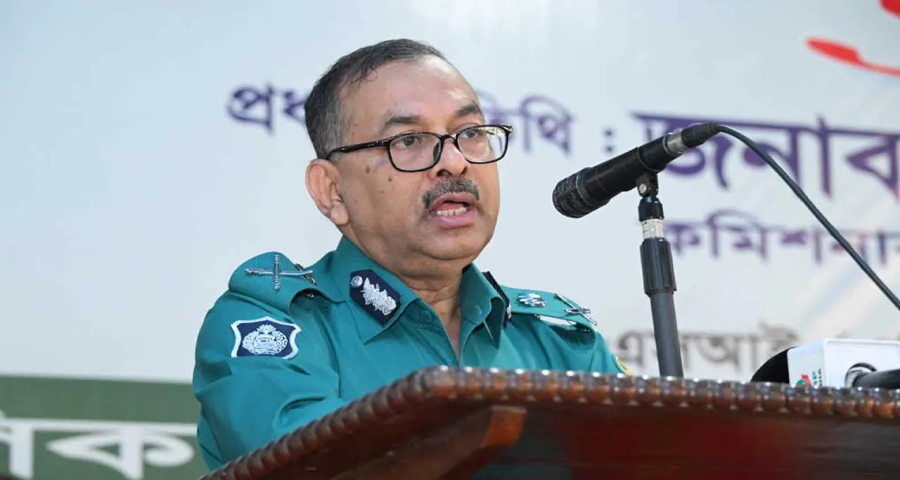 ‘গত ১৫ বছরে পুলিশে ৯০ হাজার আ.লীগ পরিচয়ে নিয়োগ’