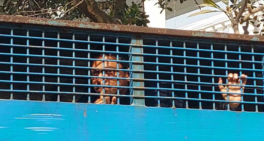 ‘আপনারা মুক্ত আছেন তো, আমরা বোবা’