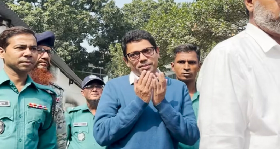 বিচার ব্যবস্থা এনালগ করে রেখেছেন, না হলে কারাগারে বসে হাজিরা দিতেন: পলককে আদালত