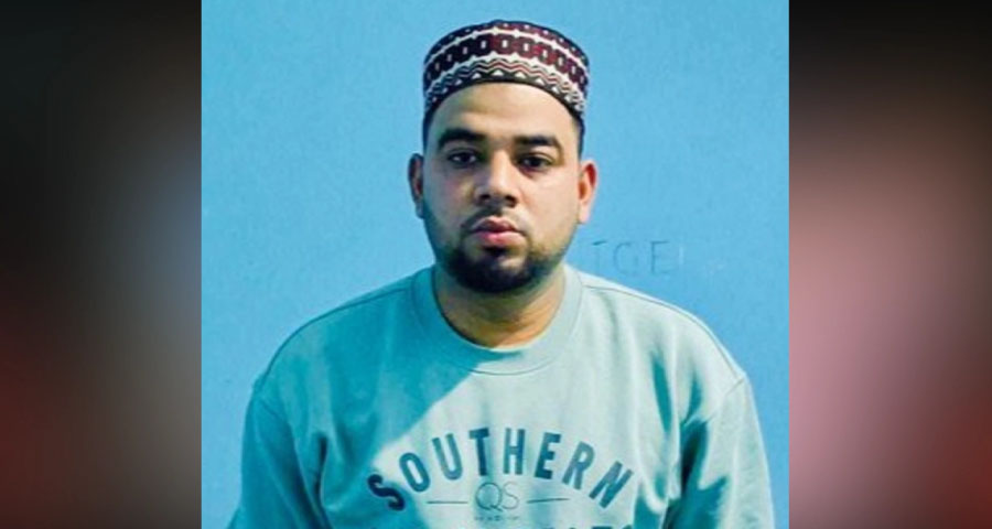 ভারতে পালানোর সময় ছাত্রলীগ নেতা গ্রেপ্তার