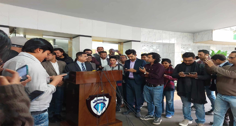 ‘দিনের ভোট রাতে করা ডিসিদের বিরুদ্ধে অনুসন্ধান শুরু’