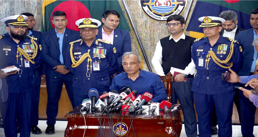 সব জনতাই সমস্যা ক্রিয়েট করছে : স্বরাষ্ট্র উপদেষ্টা