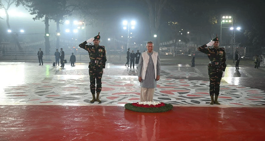 ভাষা শহীদদের প্রতি প্রধান উপদেষ্টার শ্রদ্ধা নিবেদন