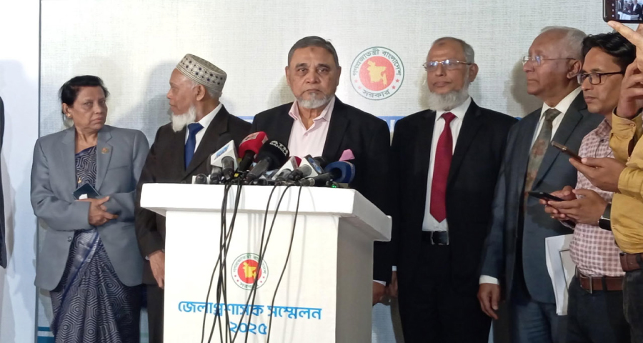 নির্বাচনে সর্বোচ্চ ক্ষমতা প্রয়োগের নির্দেশ ডিসিদের