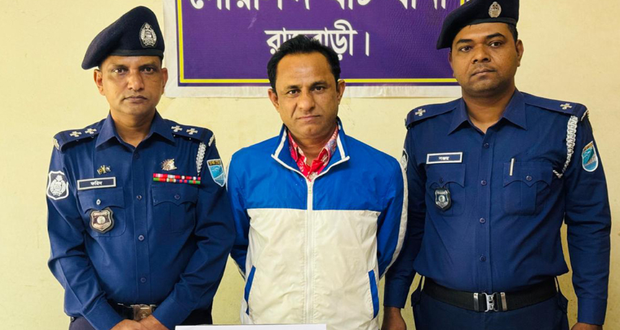 নিষিদ্ধ পল্লী থেকে সাবেক যুবদল নেতা গ্রেপ্তার