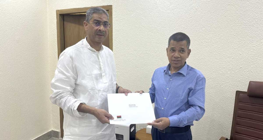 প্রধান উপদেষ্টাকে ঈদের শুভেচ্ছা জানান তারেক রহমান