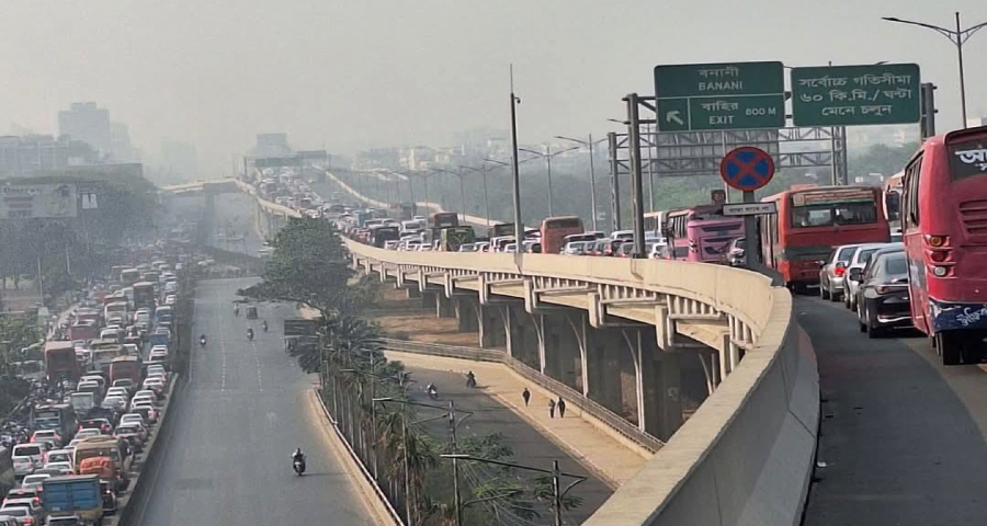 বনানীতে সড়ক দুর্ঘটনায় ২ পোশাক শ্রমিক নিহত