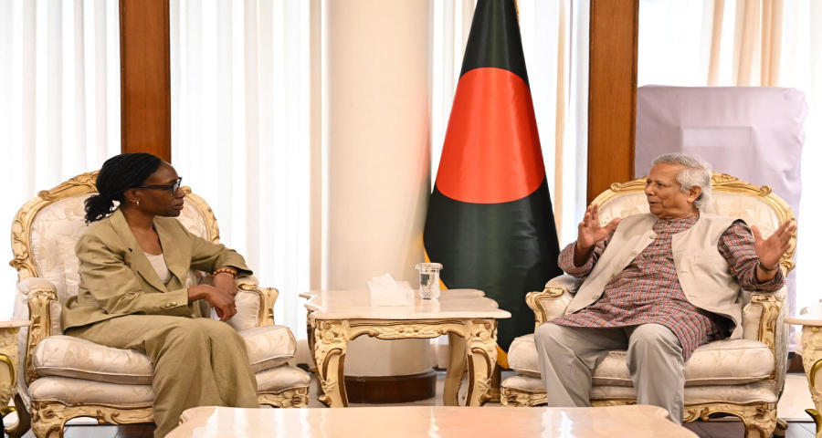 আওয়ামী লীগকে নিষিদ্ধ করার পরিকল্পনা সরকারের নেই : ড. ইউনূস