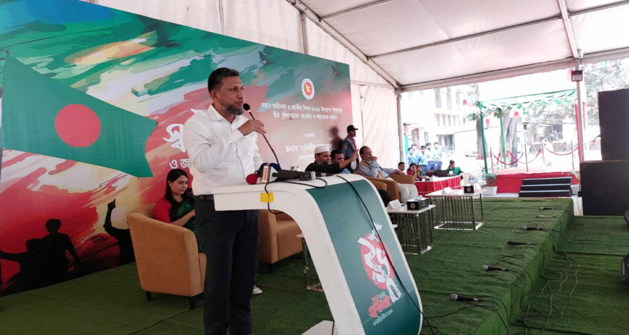 জুলাই আন্দোলনকে ৭১ এর সঙ্গে তুলনা, তোপের মুখে সিভিল সার্জন